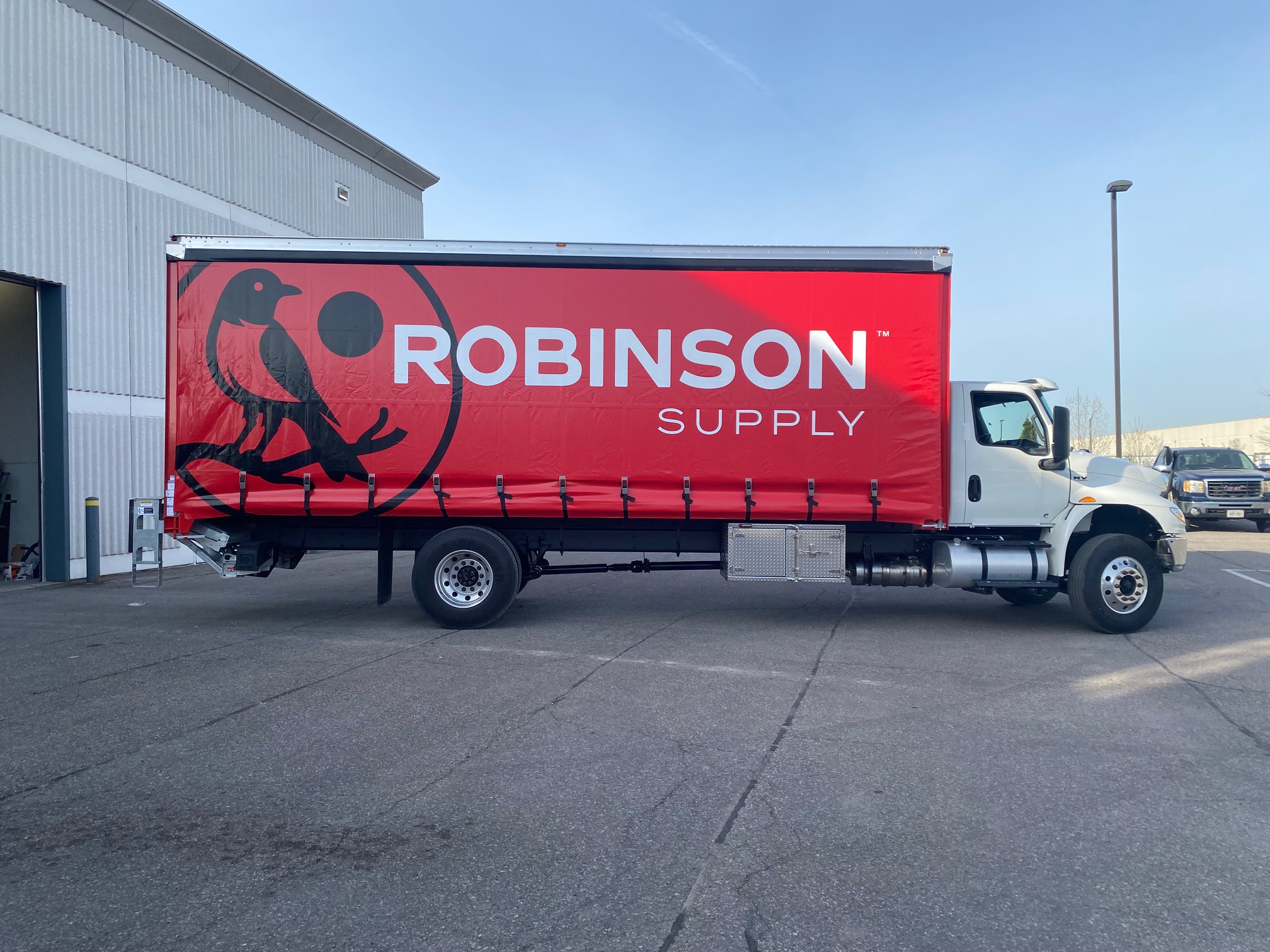Commercial Fleet Vehicle Graphics | Services | Motive Media